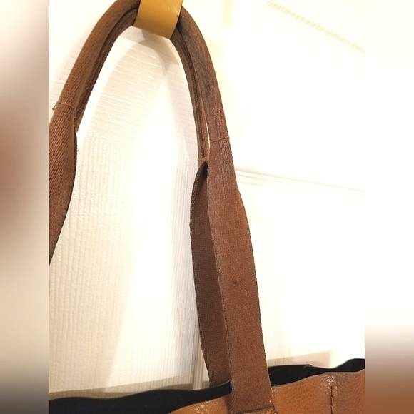 Coach Purse - Picture 5 of 6